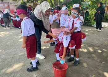 Permainan Unik Sambut Siswa Baru di Kota Kediri