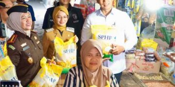 Di Kota Kediri, Dirut Perum Bulog Tegaskan Manfaat Beras SPHP