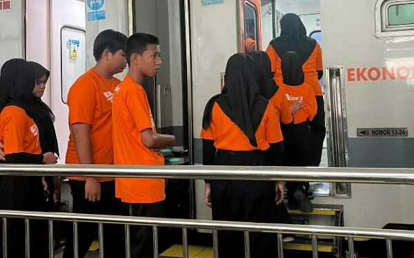 Rayakan Hari Anak, DAOP 7 Madiun Hadirkan Perjalanan Edukatif untuk Anak-anak Difabel