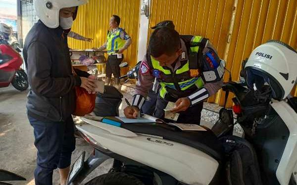Operasi Patuh Semeru Masih Temukan Banyak Pelanggar, Sehari 135 Pengendara Ditilang dan 200 Ditegur