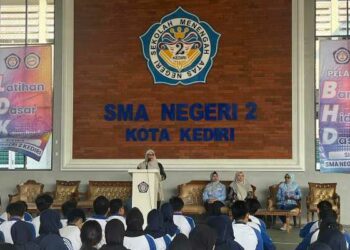 Bentuk Pemimpin Berkarakter, IKASMADA Gelar LDK dan BDH Untuk Ratusan Siswa SMAN 2 Kota Kediri