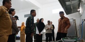 Luncurkan Program MBG Bagi 3B di Kota Kediri, Gus Qowim Pastikan Program Berjalan Optimal