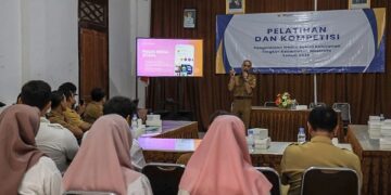 Upgrade Kecakapan Bermedia Sosial, Pemerintah Kecamatan Mojoroto Gelar Bimtek kepada Admin Medsos Kelurahan