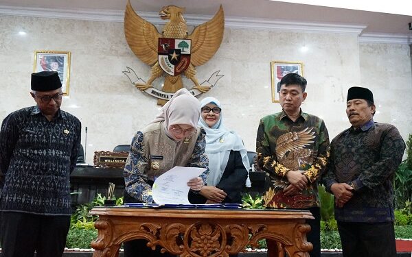 Tiga Raperda Disetujui DPRD Kota Kediri, Mbak Wali Harap Sinergi Terus Ditingkatkan
