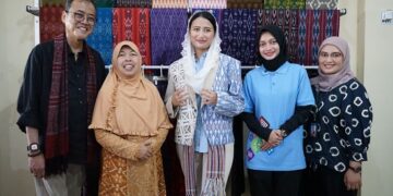 Mbak Wali dan Wamendag Kunjungi Sentra Tenun Ikat, Dorong Produk Lokal Kota Kediri Tembus Pasar Ekspor