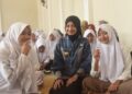 Mbak Wali Dorong Gaya Hidup Sehat Santri melalui Aksi Bergizi di Ponpes Al Amien Ngasinan Kediri