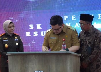 Resmikan Gedung Baru RSKK, Mas Dhito: Harus Diimbangi SDM Melayani