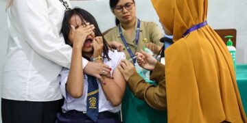 Kejar Capaian Vaksinasi HPV, Dinkes Lakukan Jemput Bola ke Seluruh SMP di Kota Kediri