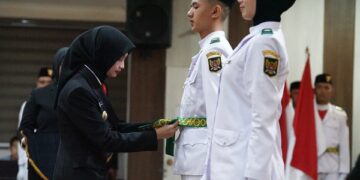 Mbak Wali Kukuhkan Paskibraka Kota Kediri Tahun 2025