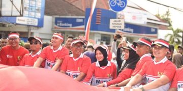 Semarak Kirab Merah Putih HUT Ke-80 RI, Mbak Wali Ajak Pemuda Perkuat Persatuan dan Nasionalisme