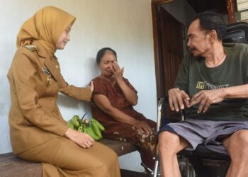 Serahkan Bantuan Biaya Hidup – Alat Disabilitas, Mbak Wali Tegaskan Akan Selalu Hadir Dampingi Masyarakat