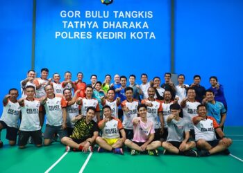 Juara Dunia Bulutangkiis Marcus Fernaldi Gideon Semangati Generasi muda di Kota Kediri