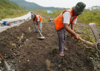Pemkab Kediri Lanjutkan Pembangunan Jalan Menuju Kawah Kelud