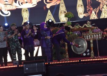 Peringati Hari Jadi Kota Kediri Ke-1.146, Gus Qowim Buka Mahakarya dan Luncurkan Pekan Belanja Kota Kediri