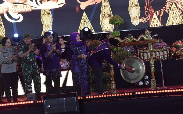 Peringati Hari Jadi Kota Kediri Ke-1.146, Gus Qowim Buka Mahakarya dan Luncurkan Pekan Belanja Kota Kediri