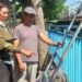 Tangga Warung Kopi di Jembatan Lama Kediri Ditertibkan Demi Kelestarian