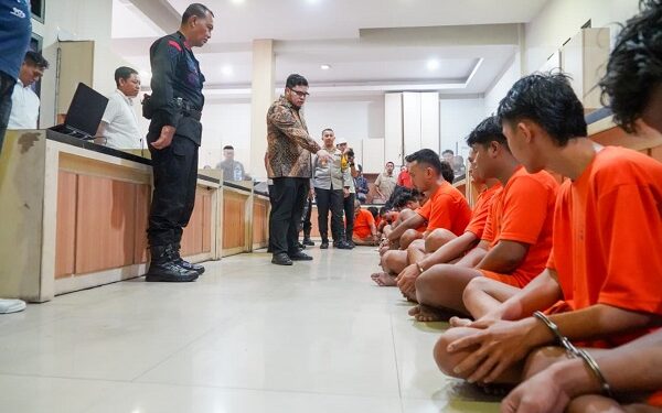 Temui Tersangka Aksi Kericuhan dan Penjarahan, Ini Pesan Mas Dhito