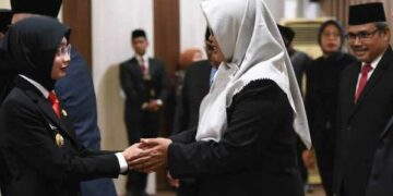 Mbak Wali Lantik 23 Pejabat Tinggi Pratama, Berikut Daftar Sosok Mereka