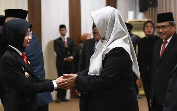 Mbak Wali Lantik 23 Pejabat Tinggi Pratama, Berikut Daftar Sosok Mereka