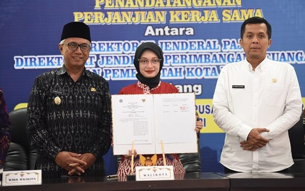 Dorong Optimalisasi Pajak Daerah dan Pusat, Mbak Wali Tanda Tangani PKS OP4D