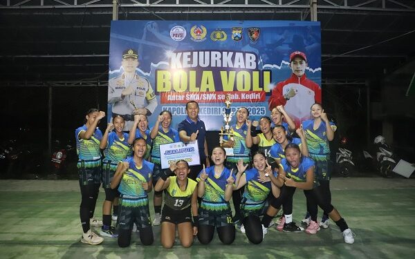 Kapolres Kediri Apresiasi Semangat Atlet Muda di Final Kejurkab Voli U-19
