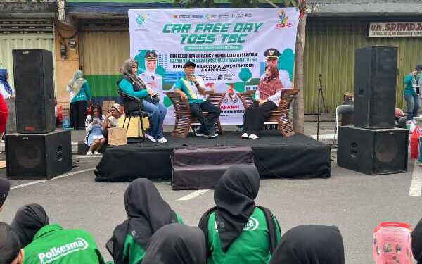 Hadir di CFD, Dinkes Kota Kediri Ajak Warga Peduli Deteksi Dini Tuberkulosis
