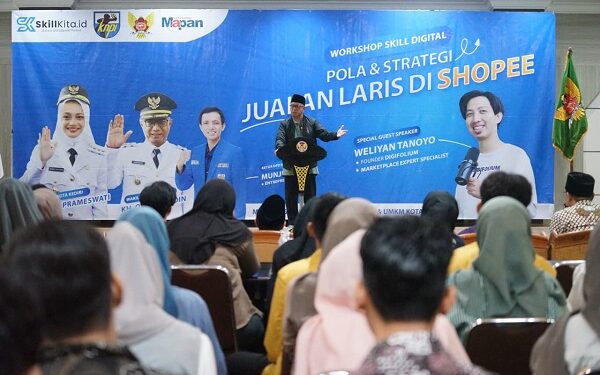 Gus Qowim Dorong Pemuda Kuasai Digital Marketing Lewat Workshop yang Digelar KNPI