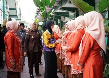 Mbak Wali Nostalgia di Dies Natalies Ke-75 SMP Negeri 1 Kediri