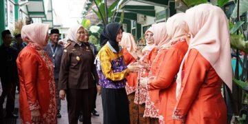 Mbak Wali Nostalgia di Dies Natalies Ke-75 SMP Negeri 1 Kediri