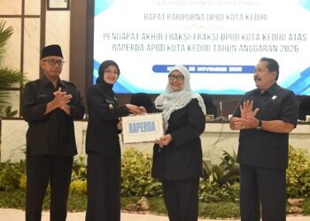 Raperda APBD Tahun Anggaran 2026 Disetujui menjadi Perda, Mbak Wali Tekankan Penguatan Layanan Dasar untuk Warga Kediri