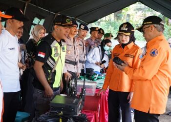 Mbak Wali Pimpin Apel Gelar Peralatan dan Simulasi Bencana Banjir, Satu Komando Hadapi Cuaca Ekstrem