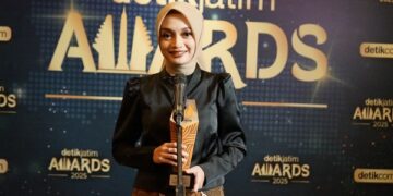 Komitmen Wujudkan D’CITO, Mbak Wali Terima Penghargaan Anugerah Program Ekonomi Terpuji