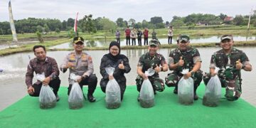 Kapolres Kediri Dampingi Tim Penilai Ster Mabesad Tinjau Kampung Pancasila Desa Canggu