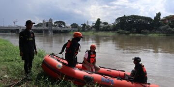 BPBD Kota Kediri Terjunkan Personel Pantau Kenaikan Debit Sungai Brantas