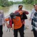 Dishub Kota Kediri Bagikan Jaket Pelampung, Titipkan Pesan Keselamatan Kepada Operator Tambangan