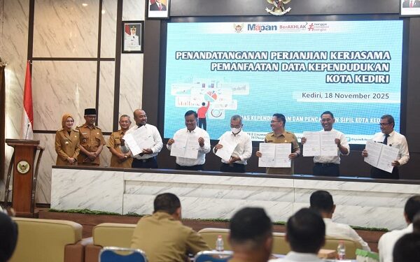 Wali Kota Kediri Dorong Pelayanan Publik Berkualitas Melalui Perjanjian Kerjasama Pemanfaatan Data Kependudukan