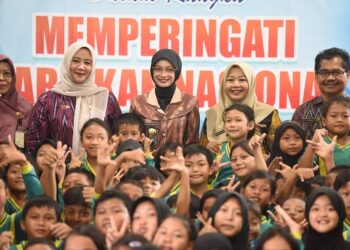 Gemarikan Goes to School, Mbak Wali Harapkan Anak-anak Terbiasa Makan Ikan