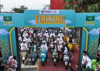 Rayakan Hari Santri Nasional Dengan Cara Unik, Mbak Wali Touring Religi Bersama