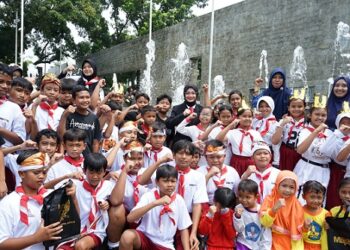 Peringatan Hari Pahlawan, Mbak Wali Dorong Generasi Muda Terus Bergerak Lanjutkan Perjuangan