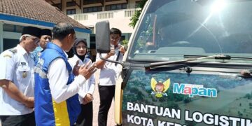Warga Kota Kediri Kumpulkan 7 Truk Bantuan Logistik Untuk Korban Bencana Sumatera