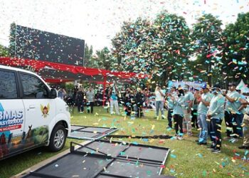Jalan Sehat Bersama LKK, Mbak Wali Hadirkan Mobil Pelayanan Masyarakat untuk Perkuat Layanan Kelurahan