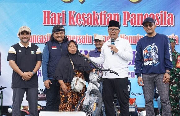 Gus Qowim Apresiasi Sepeda Sehat Hari Kesaktian Pancasila di Banaran, Wujudkan Nilai Pancasila dalam Kehidupan