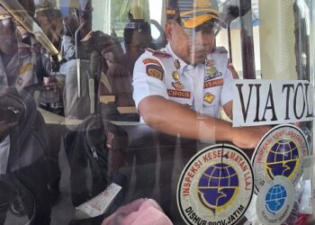 Prioritaskan Keamanan Penumpang Angkutan Umum Saat Nataru, Tim Gabungan Lakukan Ramp Check di Terminal Tamanan