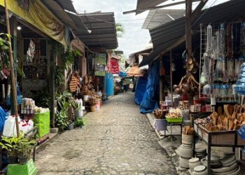 25 Tahun Berdagang di Puhsarang, Sunarsi Rasakan Berkah Wisata Rohani