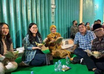 2.000 Porsi Pecel Gratis Ludes di Malam Tahun Baru Kota Kediri