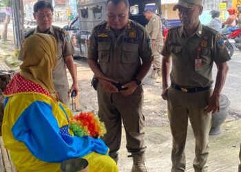 Patroli, Satpol PP Kabupaten Kediri Tertibkan Pengamen dan Reklame Tak Berizin