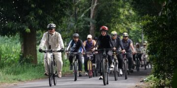 Mbak Wali Gowes Bersama Wali Kota Madiun, Melihat Berbagai Potensi Kota Kediri