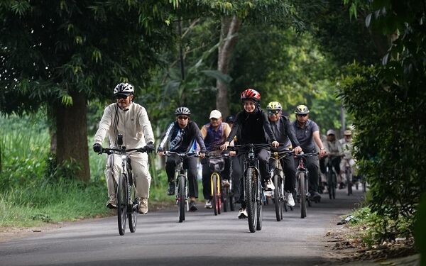 Mbak Wali Gowes Bersama Wali Kota Madiun, Melihat Berbagai Potensi Kota Kediri