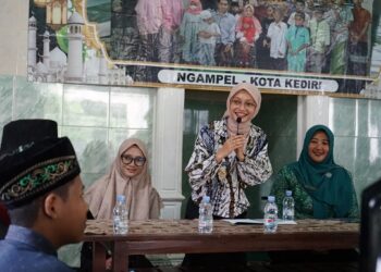 Peringati Isra’ Mi’raj, Mbak Wali dan Ning Faiq Berbagi Senyum Bersama Anak Yatim dan Dhuafa