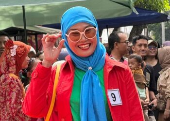 Fashion Show Retro Kopinang Kota Kediri Diserbu Peserta dan Penonton